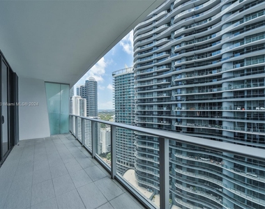 1010 Brickell Ave - Photo Thumbnail 19