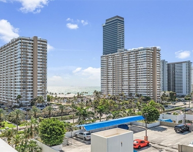 1945 S Ocean Dr - Photo Thumbnail 25