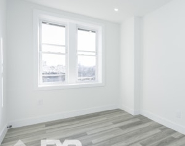 709 Dekalb Avenue - Photo Thumbnail 5