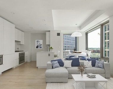 135 Seaport Blvd - Photo Thumbnail 0