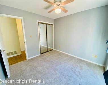 12030 W 58th Terrace Unit F - Photo Thumbnail 15