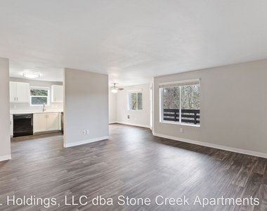 Stone Creek Apartments 14155 S Beavercreek Rd - Photo Thumbnail 5