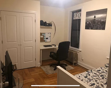 30-49 Crescent Street - Photo Thumbnail 1