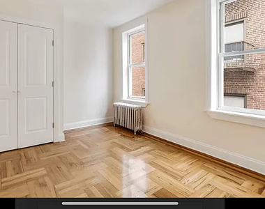 30-49 Crescent Street - Photo Thumbnail 5
