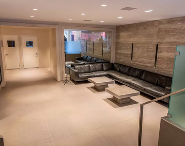 240 East 82nd Street - Photo Thumbnail 4