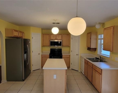 1786 Sunset Ridge Drive - Photo Thumbnail 8