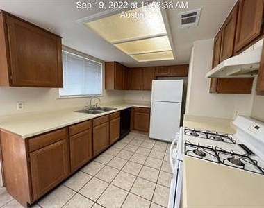 4907 Cana Cv - Photo Thumbnail 2