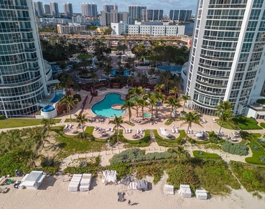 18201 Collins Ave - Photo Thumbnail 25