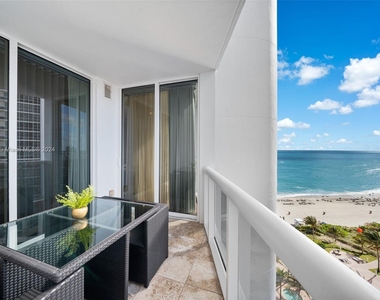 18201 Collins Ave - Photo Thumbnail 17