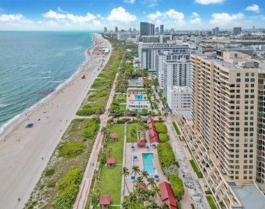 2555 Collins Ave - Photo Thumbnail 27