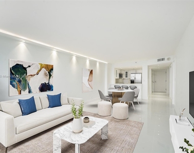 2555 Collins Ave - Photo Thumbnail 4