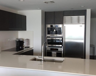 17001 Collins Ave - Photo Thumbnail 17