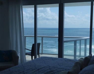 17001 Collins Ave - Photo Thumbnail 12