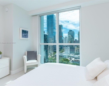 1080 Brickell Ave - Photo Thumbnail 18