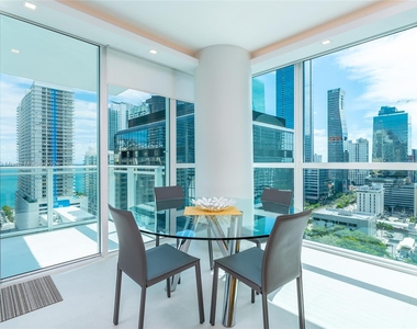 1080 Brickell Ave - Photo Thumbnail 5