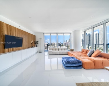 300 Sunny Isles Blvd - Photo Thumbnail 10