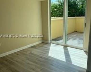 1745 E Hallandale Beach Blvd - Photo Thumbnail 26