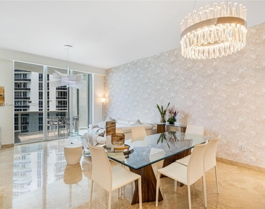 16001 Collins Ave - Photo Thumbnail 14