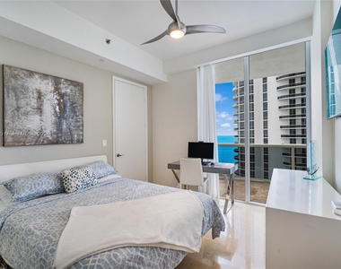 16001 Collins Ave - Photo Thumbnail 21