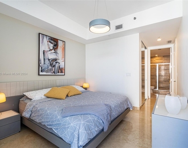 16001 Collins Ave - Photo Thumbnail 34