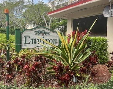 6921 Environ Blvd - Photo Thumbnail 7