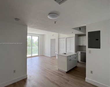 3500 Coral Way - Photo Thumbnail 2