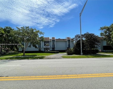 9225 Sw 87th Ave - Photo Thumbnail 0