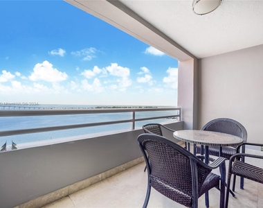 1541 Brickell Ave - Photo Thumbnail 11