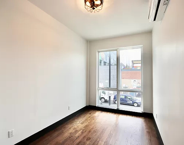 340 Irving Avenue - Photo Thumbnail 11