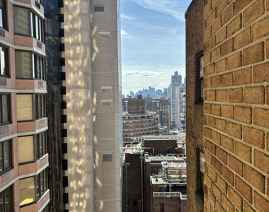 East 39th Street - Photo Thumbnail 5