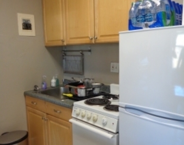 875 Beacon St - Photo Thumbnail 2