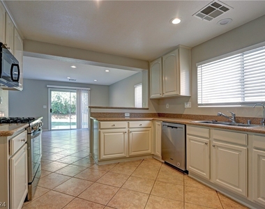 517 Lacabana Beach Drive - Photo Thumbnail 9