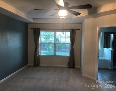 5380 Orchid Bloom Drive - Photo Thumbnail 10