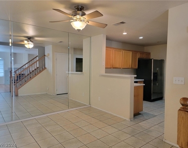 3823 Starfield Lane - Photo Thumbnail 9