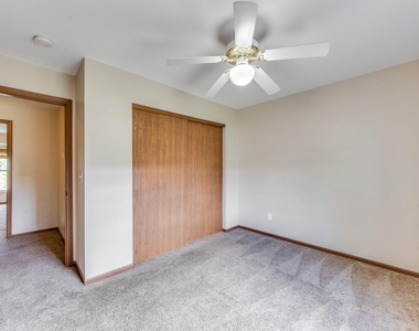 272 Cherrywood Parc Drive - Photo Thumbnail 24