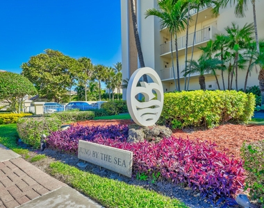 630 Ocean Drive - Photo Thumbnail 30