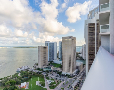 50 Biscayne Boulevard - Photo Thumbnail 9