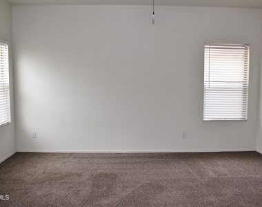 15435 W Cortez Street - Photo Thumbnail 11