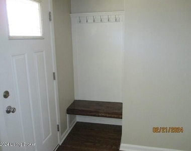 5611 Littleridge Dr - Photo Thumbnail 2