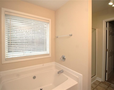 5670 Winter Bluff Way - Photo Thumbnail 26