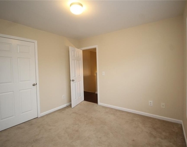 5670 Winter Bluff Way - Photo Thumbnail 21