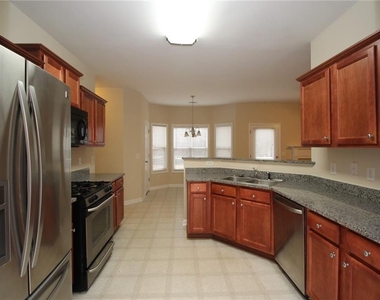 5670 Winter Bluff Way - Photo Thumbnail 9