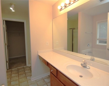 5670 Winter Bluff Way - Photo Thumbnail 25