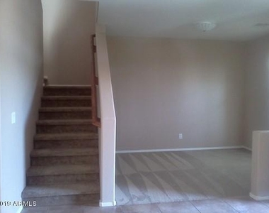 3704 E Waite Lane - Photo Thumbnail 4