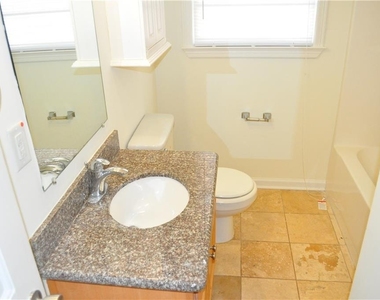 2641 Acadia Street - Photo Thumbnail 5