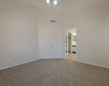 3410 W Baylor Lane - Photo Thumbnail 6