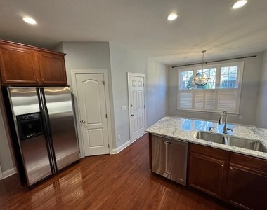 9135 White Eagle Court - Photo Thumbnail 14