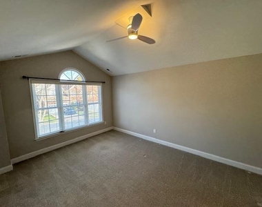 9135 White Eagle Court - Photo Thumbnail 31