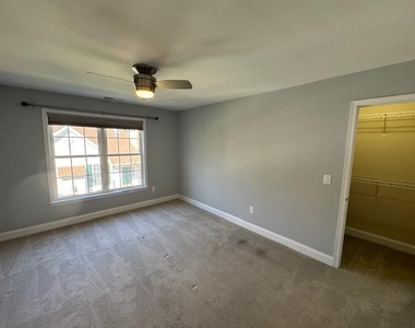 9135 White Eagle Court - Photo Thumbnail 27