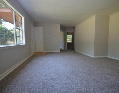 3041 Woods Place - Photo Thumbnail 3